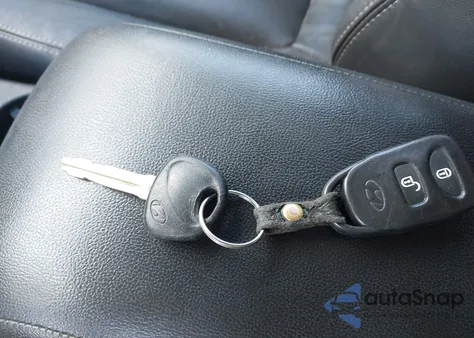 2009 Hyundai Santa Fe Limited from USA, damaged, VIN 5NMSH13E49H331109